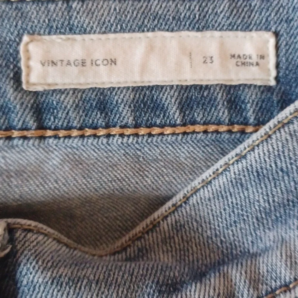 pacsun vintage icon distressed jeans. Spring jeans! Size 23. - Picture 9 of 14